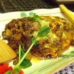 萩の家 - ( ；´Д｀)いもたまミンチ♡ すき焼きのように甘辛く煮たミンチとダイス状のポテトの玉子焼きっす♪ めちゃ良いアテですよぉ~w