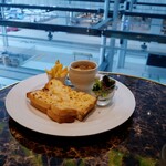 CAFE AUX BACCHANALES