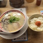 九州じゃんがららあめん - 