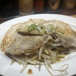 家系 らーめん 實家 - 