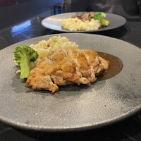 R1 TOKYO Bar&Restaurant - 