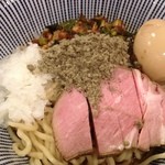 ふく流らーめん 轍 本町本店 - マゼニボジャンキー 800円 夜限定メニューです。味玉トッピング。