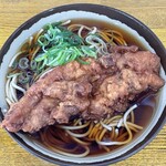 弥生軒 - 唐揚げそば　俯瞰