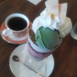 クリクリ - 桜と加賀棒茶のパフェ¥1250(〜2025.4.7)