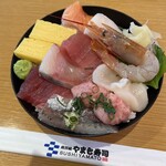 鮨やまと 館山店 - 海鮮丼