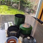 鍵善良房 - 窓際だとお庭も見えます