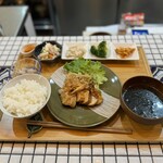 Dining ほたる - ５種盛りおばんざいランチ　1100円