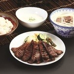 Beef tongue set meal (3 pieces, 6 slices)