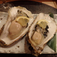 伊勢鮨 - 生牡蠣