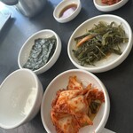 北倉洞スンドゥブ  - 付け合わせ