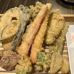 弥平 - 鎌倉野菜と季節の野菜の天ぷら盛り合わせ