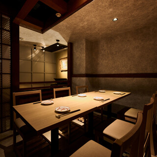 デートから接待・歓送迎会など幅広く楽しめる上質な空間