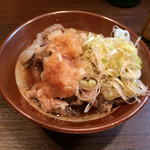 和風ダイニングきらり - 牛スジ煮ぽん酢
      トロトロの牛スジをぽん酢でサッパリ