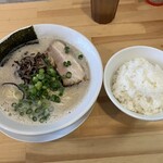 とんこつラーメン44 - 得！満腹セット