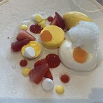 SMAAK - サフランと苺のデザート