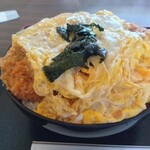 そば処 旭 - 他の人のてんこ盛りカツ丼