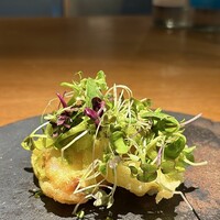malca - 函館産 ヤリイカ，フリット、セロリのマリネ