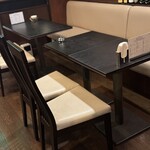 牡蠣小屋居酒屋　牡蠣狂イ。 - テーブル