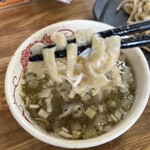 中華そば専門 とんちぼ - つけ汁ダイブで頂きます！くーっ、最高！