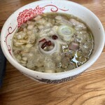 中華そば専門 とんちぼ - つけ汁。煮干しの旨味が凝縮されてます。ネギで表面
      
      が覆われてます！