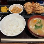 とん汁とからあげの専門店 ばくばく - 