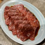 炭火焼肉ホルモンさわいし - YAZAWA BEEF ネクタイ・YAZAWA BEEFトモサンカク