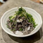 炭火焼肉ホルモンさわいし - センマイ刺し