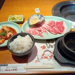 カルビの王様 - 料理写真:コウネとカルビ定食