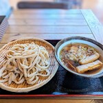 手打ちうどん はぐれ - 肉汁うどん大盛り
