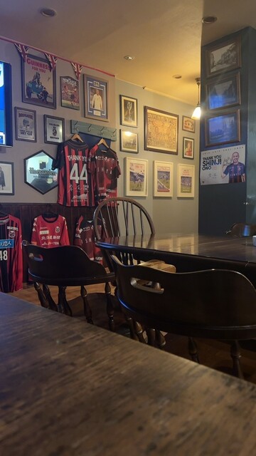 WOODROW'S BRITISH PUB