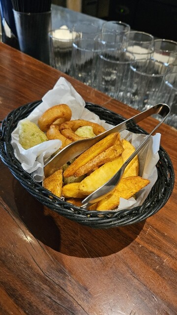XEX TOKYO / The BAR&Cafe （ゼックストウキョウ ザ・バー