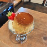ユノ カフェ - プリンパフェ