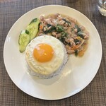 タイ食堂 アロイアロイ - 