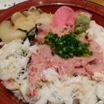 Tsukiji Sushikou Takumi - かにばらネギトロ丼 800円