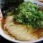 中華そば 麺や食堂 - 味玉そば（７８０円）に九条ねぎ（８０円）を追加した。