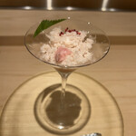 天婦羅くすのき - 桜のデザート、湯葉、フランボワーズ、白味噌、白ワイン仕立て