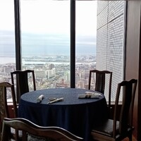 中国レストラン 蘇州 - 南側の席。海が綺麗。