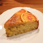 Hachihare - ブラッドオレンジとホワイトチョコレートのトルタカプレーゼ