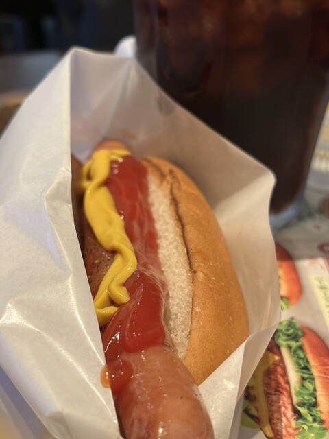 FRESHNESS BUGER Toshimaku Higashikebukuro Ten