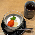 神戸牛 しゃぶしゃぶ おもき 離れ - パンナコッタ