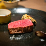 JAM17 DINING - 400°Cで旨味を閉じ込めた国産牛もも肉の石窯グリル