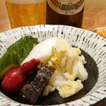 うな新 - お新香盛合せ ¥480