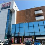 牟岐縄屋 - この建物の中に入ってます