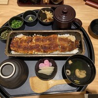 うなぎ四代目菊川 ヒルトンプラザウエスト大阪店 - 