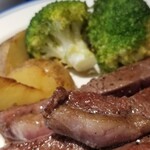 CHILLAX BURGERS&WINE - フランクステーキ