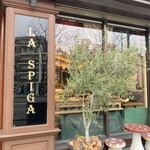 ラ・スピガ - おしゃれな外観もちろん中も