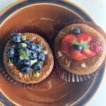 ラ・スピガ - あれ、いちごにブルーベリーのっけてしまった