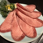 焼肉 おくむら - 上タン塩