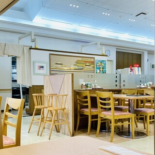 豊浜サービスエリア(上り) レストラン 千登世_2