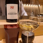日本橋 蕎ノ字 - お酒②ジャクソン・キュヴェ747エスクトラ・ブリュットNV(シャンパーニュ、フランス)【ご相伴に与りました】
      葡萄品種:葡萄品種:シャルドネ45％、ピノ・ノワール+ムニエ55％